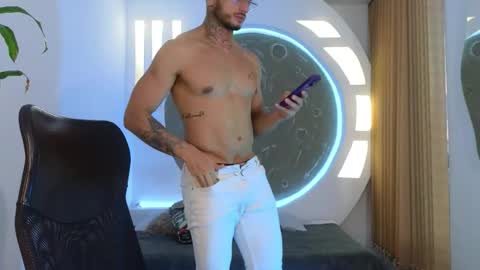 Snapshot of alanrodgers2_0 chatting on 01.16.26 alan online show from 01.16.26