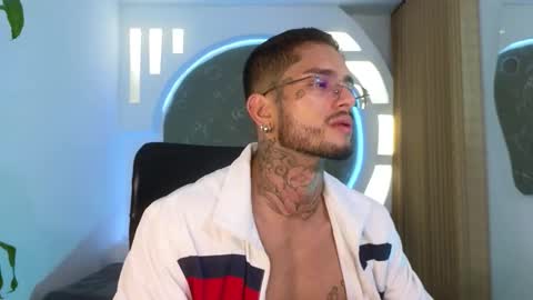 Snapshot of alanrodgers2_0 chatting on 01.19.26 alan online show from 01.19.26