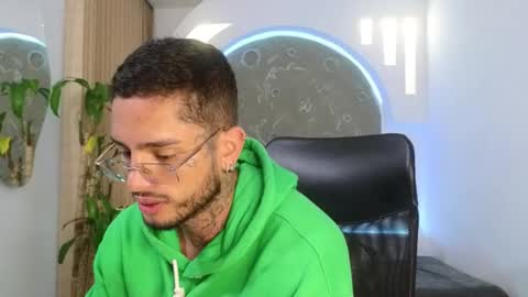 Snapshot of alanrodgers2_0 chatting on 02.03.26 alan online show from 02.03.26