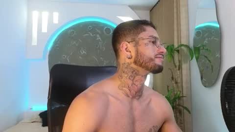 Snapshot of alanrodgers2_0 chatting on 02.22.26 alan online show from 02.22.26