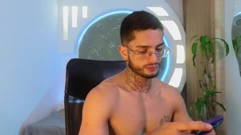 Snapshot of alanrodgers2_0 chatting on 03.01.26 alan online show from 03.01.26