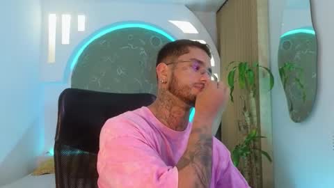 Snapshot of alanrodgers2_0 chatting on 03.02.26 alan online show from 03.02.26