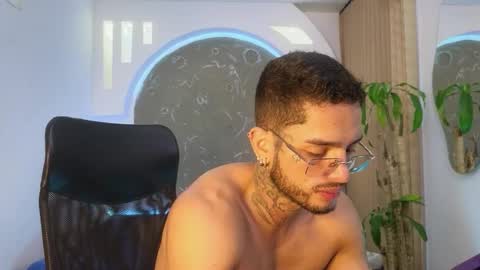 Snapshot of alanrodgers2_0 chatting on 03.13.26 alan online show from 03.13.26