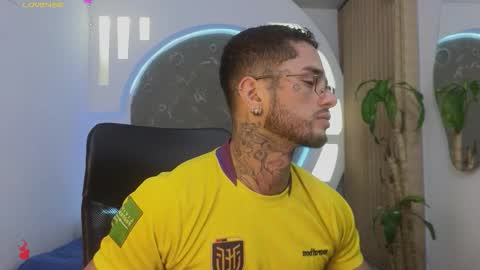 Snapshot of alanrodgers2_0 chatting on 03.17.26 alan online show from 03.17.26