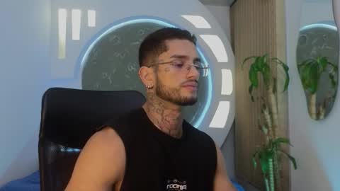 Snapshot of alanrodgers2_0 chatting on 03.19.26 alan online show from 03.19.26