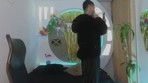 Snapshot of alanrodgers2_0 chatting on 04.10.26 alan online show from 04.10.26