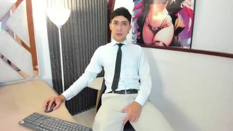 Snapshot of alantaylorr_ chatting on 04.24.26 alantaylorr_ online show from 04.24.26