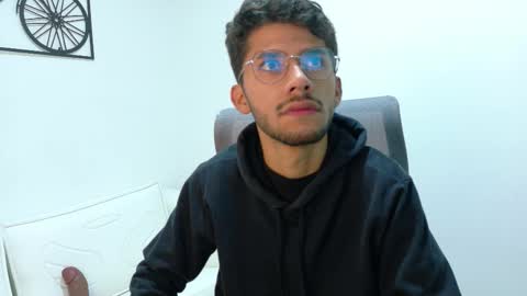 alanvilla_lobo online show from 10.18.25