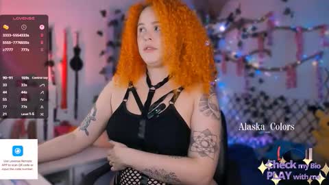 Snapshot of alaska_colors chatting on 11.06.25 Caro online show from 11.06.25