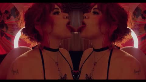 albaandthayron online show from 11.21.25