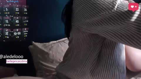 Snapshot of aledelo chatting on 02.26.25 aledelo online show from 02.26.25