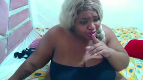 aleeinvein1 online show from 04.21.26