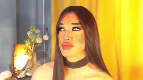 Snapshot of aleinacroft chatting on 02.17.25 aleinacroft online show from 02.17.25