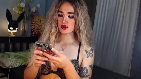 Snapshot of aleinacroft chatting on 09.12.25 aleinacroft online show from 09.12.25