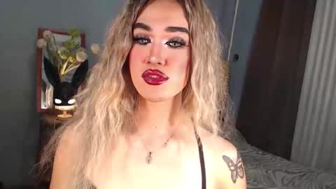 Snapshot of aleinacroft chatting on 10.02.25 aleinacroft online show from 10.02.25