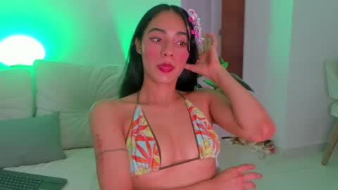 aleja_r01 online show from 03.10.26