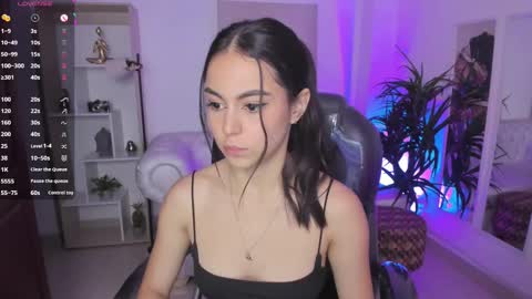 Alejandra online show from 02.13.25