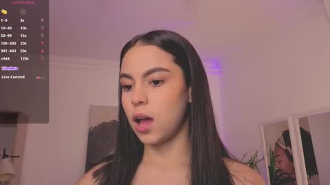 Alejandra online show from 10.13.25