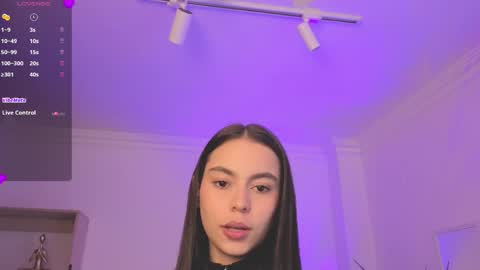 Alejandra online show from 04.10.26