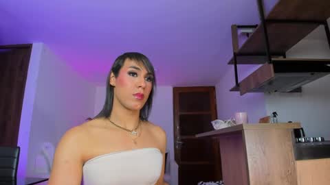 A L E J A N D R A online show from 01.08.25