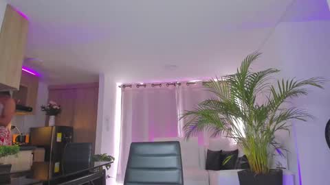 A L E J A N D R A online show from 02.27.25