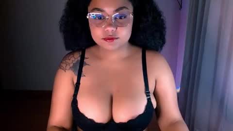 Snapshot of alejandra_conde chatting on 12.19.24 Alejandra online show from 12.19.24