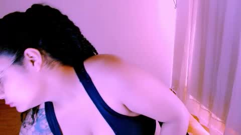 Snapshot of alejandra_conde chatting on 11.02.25 Alejandra online show from 11.02.25