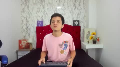 ALEJANDRA JAMES online show from 04.21.26
