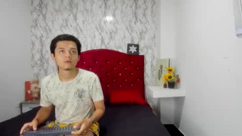 ALEJANDRA JAMES online show from 04.28.26
