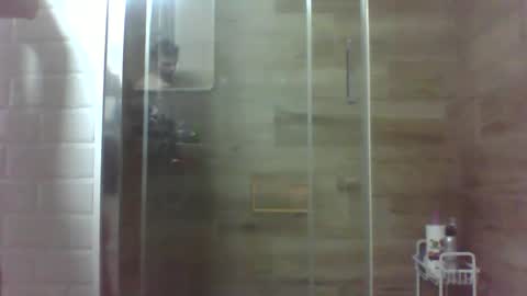 Snapshot of alejandrodiezcortes chatting on 01.05.25 catch33 online show from 01.05.25