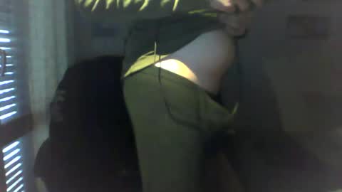 Snapshot of alejandrodiezcortes chatting on 02.24.25 catch33 online show from 02.24.25