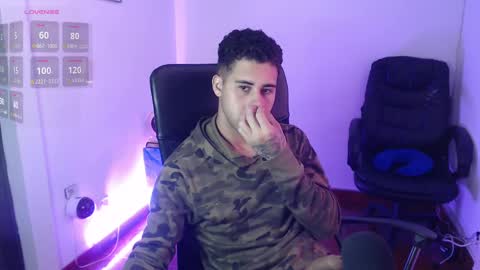 Snapshot of alejandrojf_00 chatting on 03.10.25 Daiki jack online show from 03.10.25