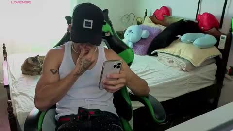 Snapshot of alejandrojf_00 chatting on 10.03.25 Daiki jack online show from 10.03.25