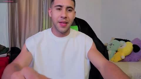 Snapshot of alejandrojf_00 chatting on 10.19.25 Daiki jack online show from 10.19.25