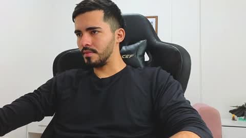 alejandroo_7 online show from 01.14.25