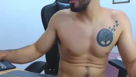 alejandroo_7 online show from 03.10.25