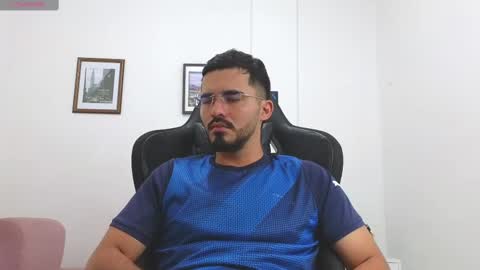 alejandroo_7 online show from 11.13.25