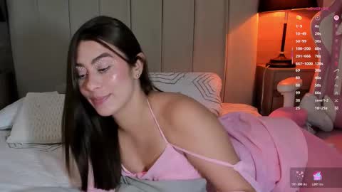 alejandra independent models online show from 10.31.25