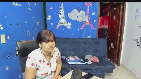 Snapshot of alejita_smithh chatting on 02.11.25 zoe and Kataleya online show from 02.11.25