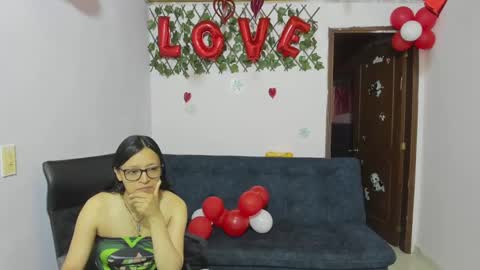 Snapshot of alejita_smithh chatting on 02.19.25 zoe and Kataleya online show from 02.19.25