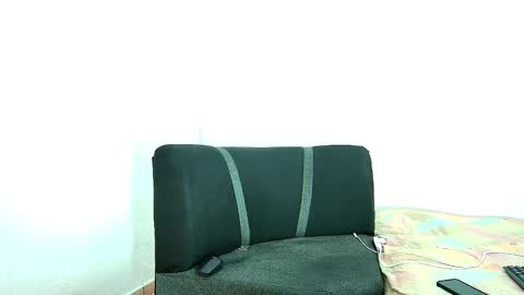 Snapshot of alejo_21cm chatting on 12.18.24 alejo_21cm online show from 12.18.24