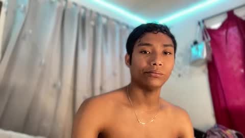 Snapshot of alejo_cute chatting on 05.24.26 alejo_cute online show from 05.24.26