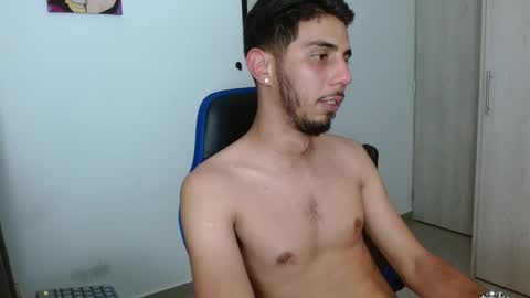 Snapshot of alejo_hot23 chatting on 10.31.25 David online show from 10.31.25