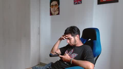 Snapshot of alejo_hot23 chatting on 11.15.25 David online show from 11.15.25