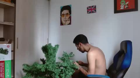 Snapshot of alejo_hot23 chatting on 11.16.25 David online show from 11.16.25