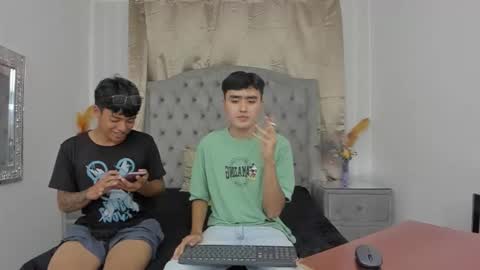AlejoANDmateo online show from 10.16.25