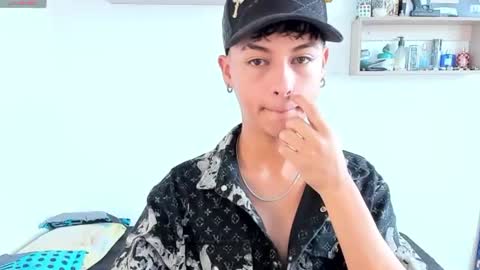 Snapshot of alejoo_storms chatting on 07.19.26 alejo online show from 07.19.26