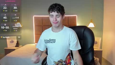 ALejoo Saenz online show from 11.18.25