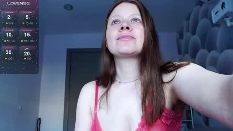 Snapshot of aleksasamui chatting on 04.23.26 Aleksa online show from 04.23.26