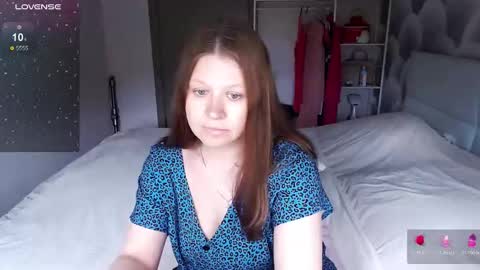 Snapshot of aleksasamui chatting on 05.10.26 Aleksa online show from 05.10.26